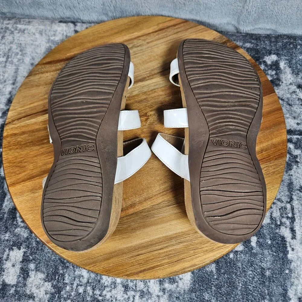 Vionic Misa Slide Sandals White Patent Leather Size 7 Adjustable Straps Buckle